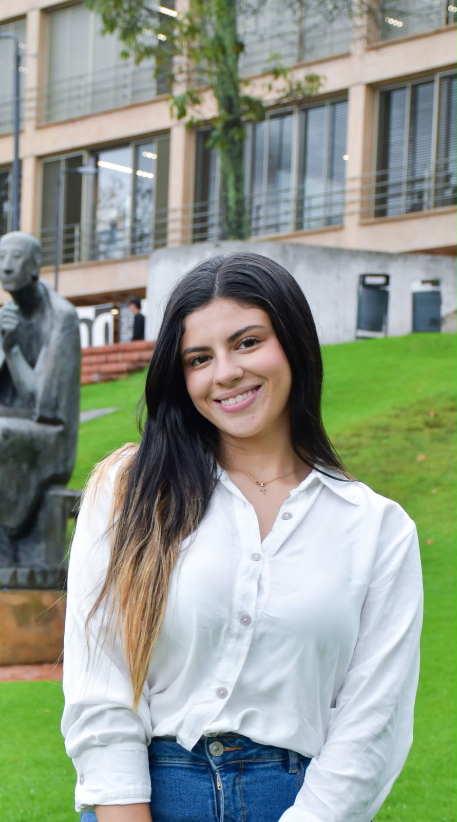 María Alejandra Abril Nova